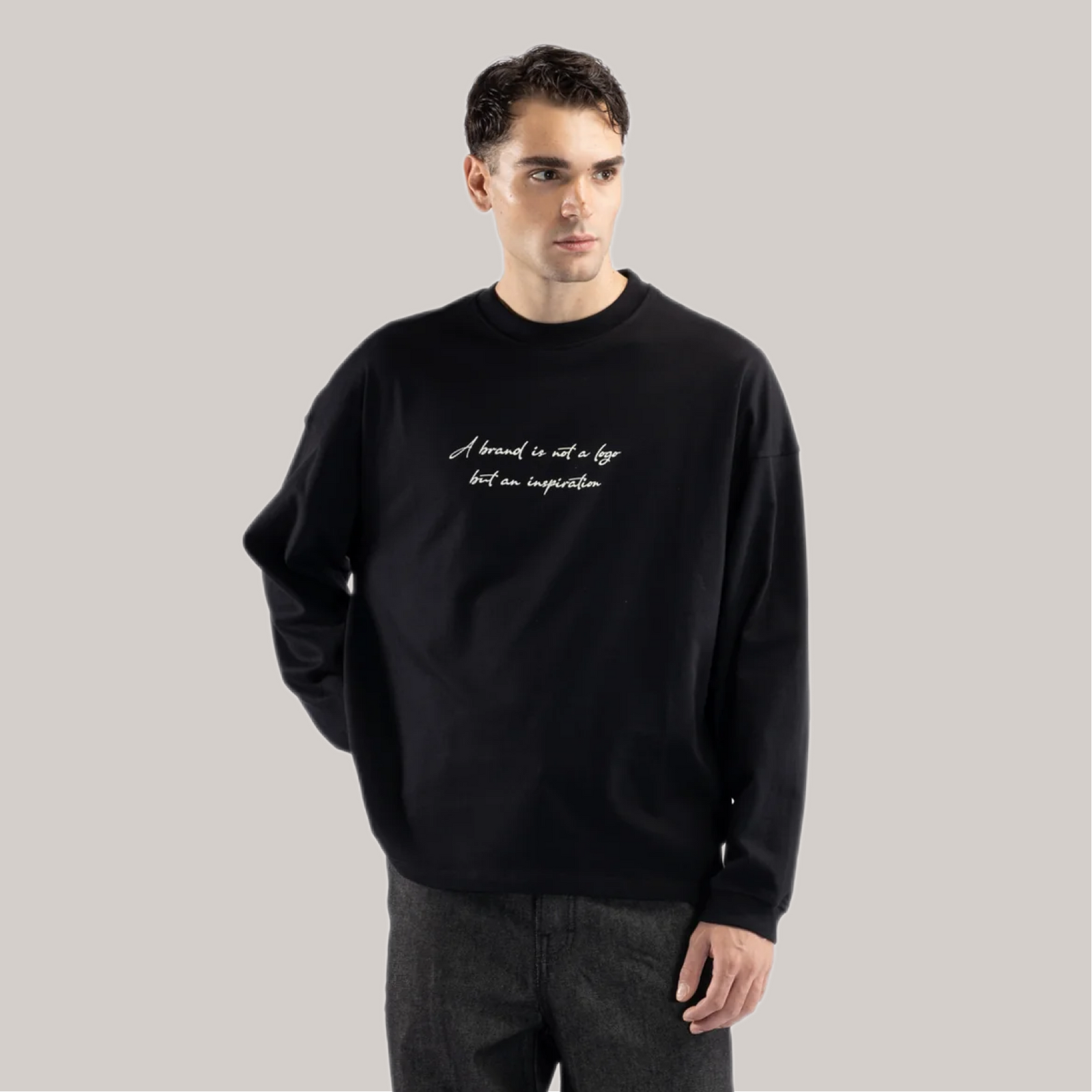 T-shirt imbrian con stampe basa nera