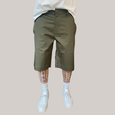 Bermuda woc verde con bottone