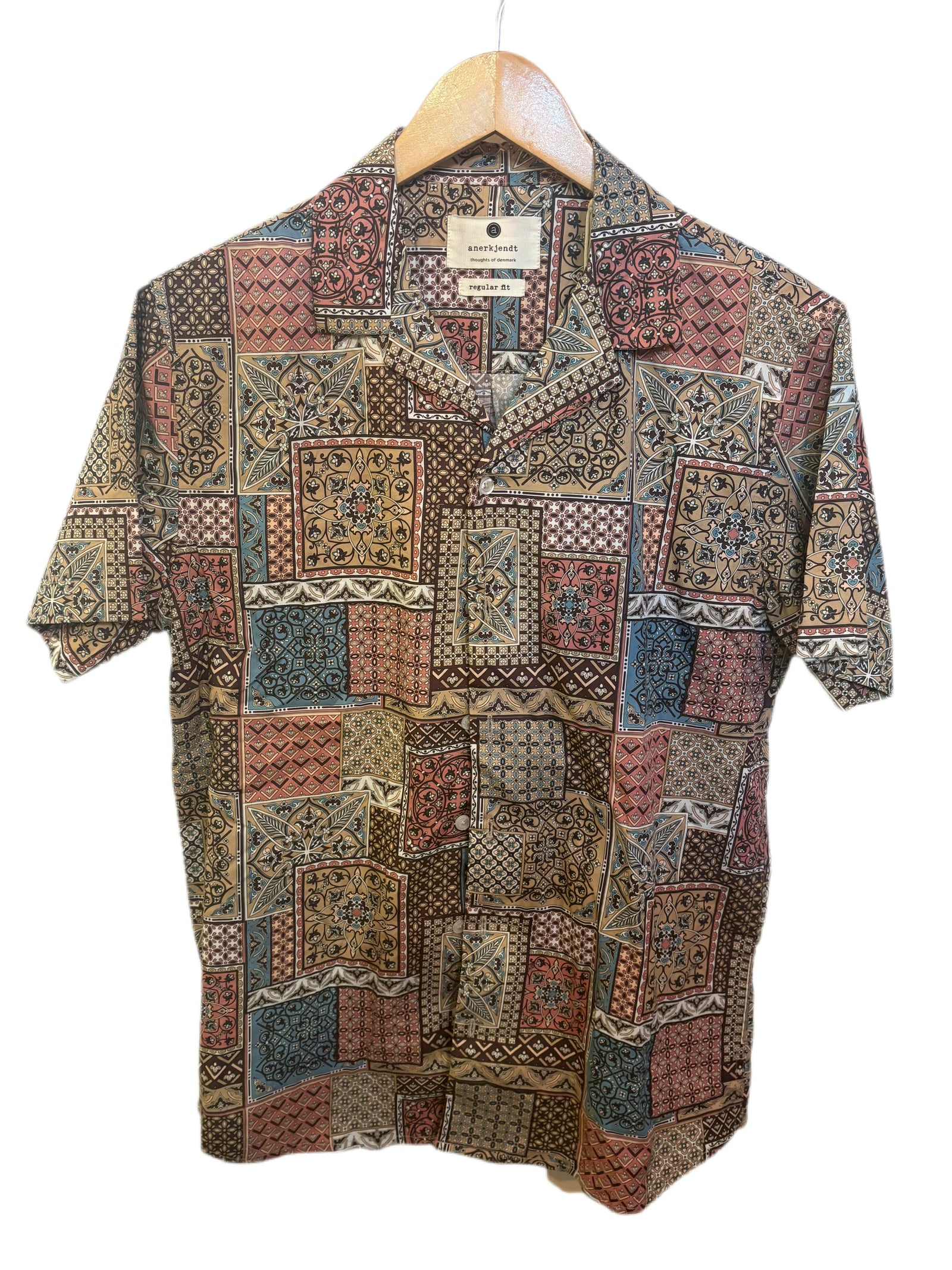 Camicia anerkjendt fantaida