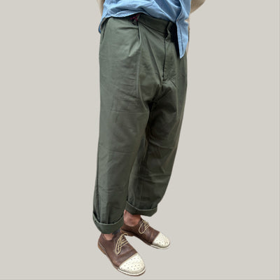 Pantalone tela cruda verde